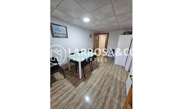 Resale - Apartment - Guardamar del Segura - Cervantes