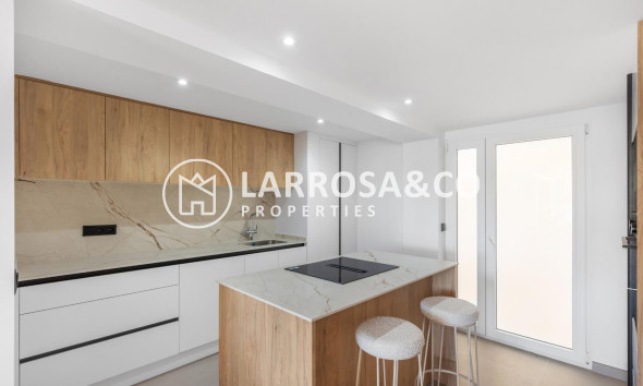 Resale - Apartment - Torrevieja - La Mata