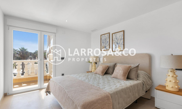 Resale - Apartment - Torrevieja - La Mata