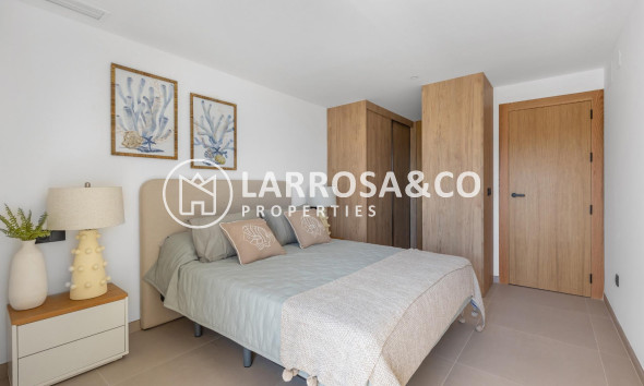 Resale - Apartment - Torrevieja - La Mata