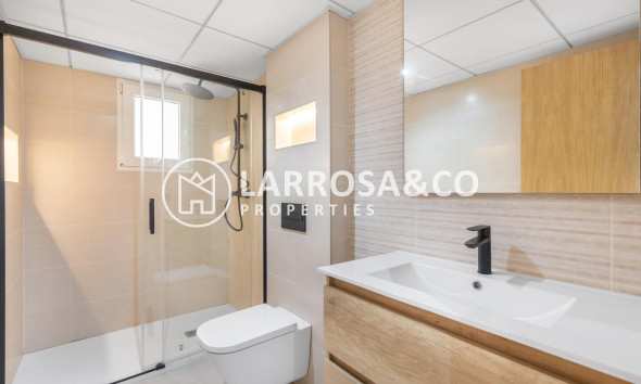 Resale - Apartment - Torrevieja - La Mata