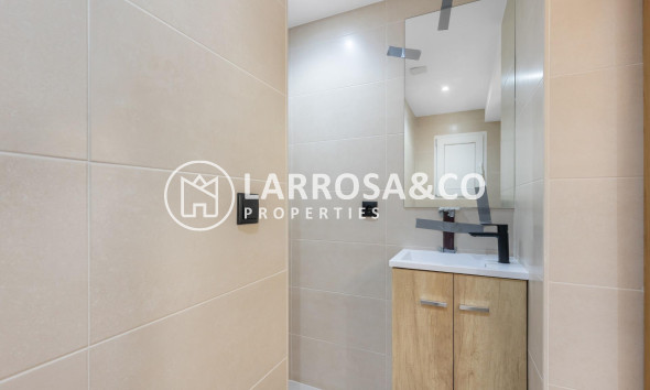 Resale - Apartment - Torrevieja - La Mata