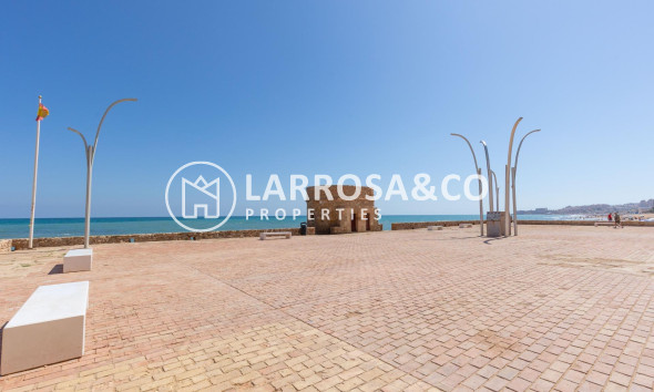 Resale - Apartment - Torrevieja - La Mata