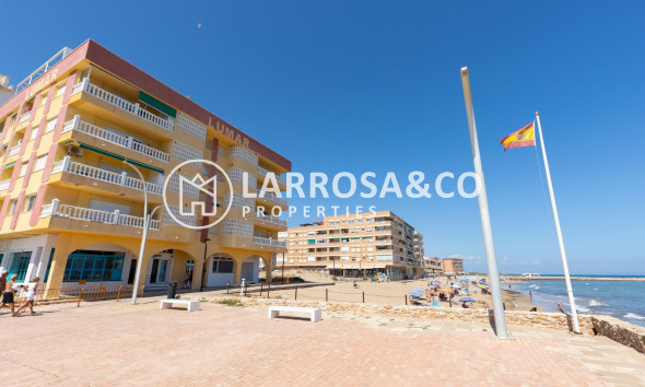 Resale - Apartment - Torrevieja - La Mata