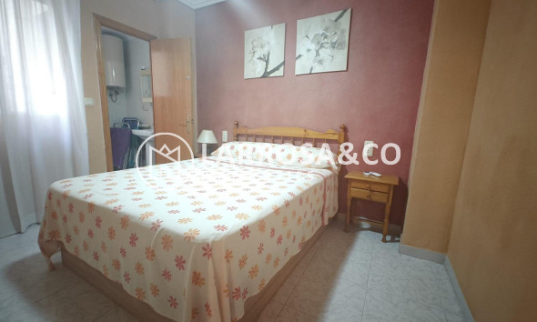 Resale - Apartment - Torrevieja - Playa del cura