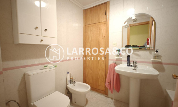 Resale - Apartment - Torrevieja - Playa del cura