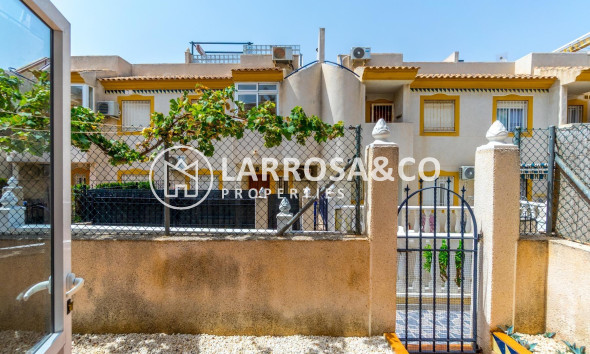 A Vendre - Ground floor apartment - Torrevieja - El molino