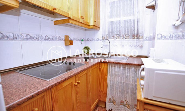 Resale - Apartment - Torrevieja - Playa del cura