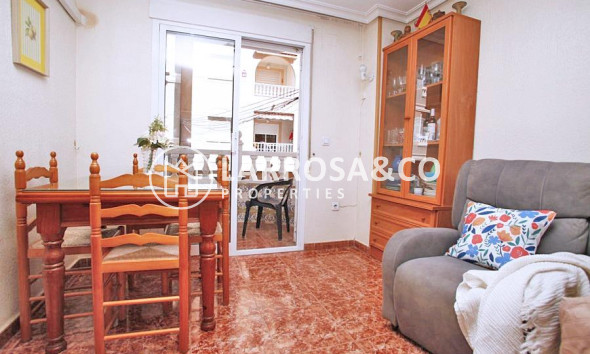 Resale - Apartment - Torrevieja - Playa del cura