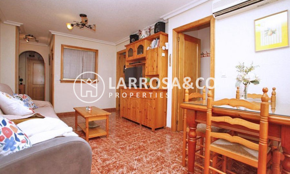 Resale - Apartment - Torrevieja - Playa del cura