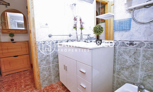 Resale - Apartment - Torrevieja - Playa del cura