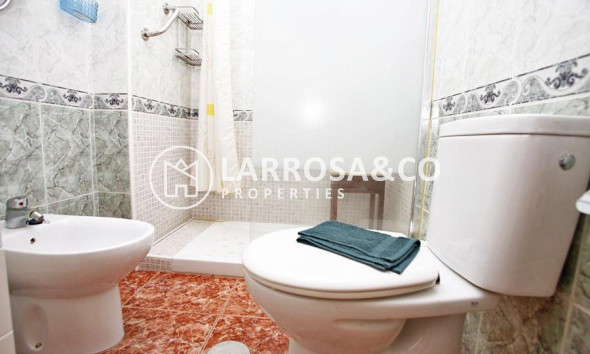 Resale - Apartment - Torrevieja - Playa del cura