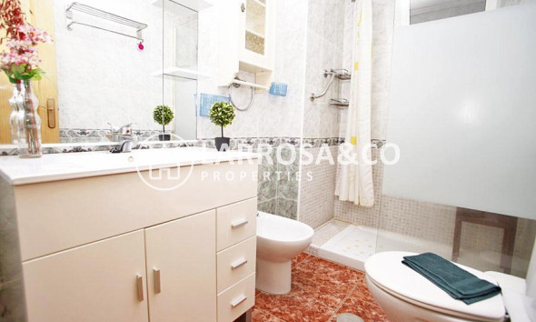 Resale - Apartment - Torrevieja - Playa del cura