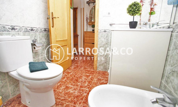 Resale - Apartment - Torrevieja - Playa del cura