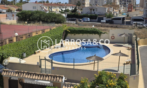 A Vendre - Villa - Torrevieja - Aguas Nuevas