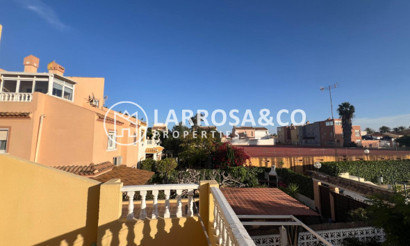 A Vendre - Villa - Torrevieja - Aguas Nuevas