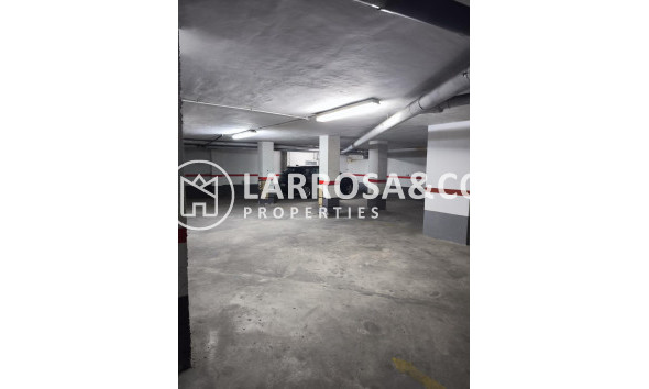 Reventa - Garaje - Torrevieja - Playa Los Locos