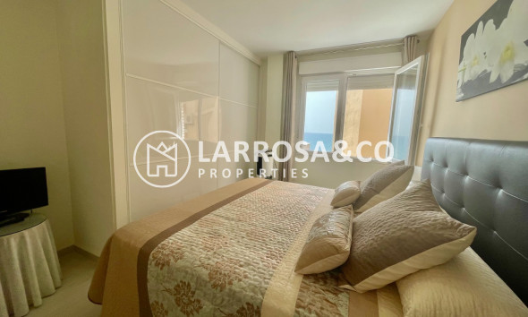 Resale - Apartment - Torrevieja - Playa del cura