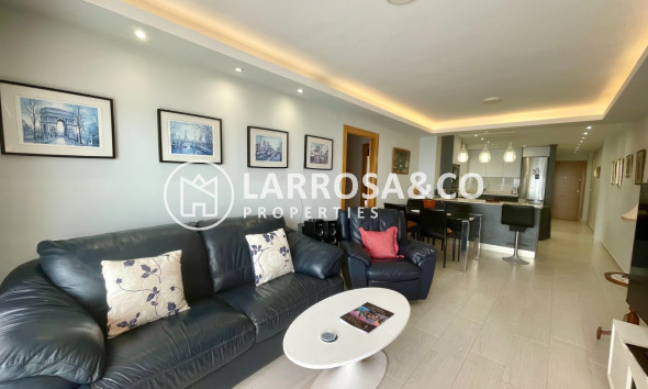 Resale - Apartment - Torrevieja - Playa del cura