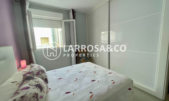 Resale - Apartment - Torrevieja - Playa del cura