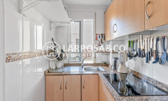 Resale - Apartment - Torrevieja - torrevieja