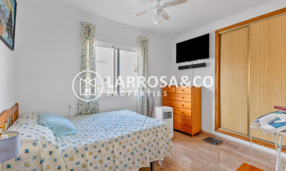 Resale - Apartment - Torrevieja - torrevieja