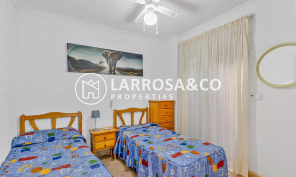 Resale - Apartment - Torrevieja - torrevieja