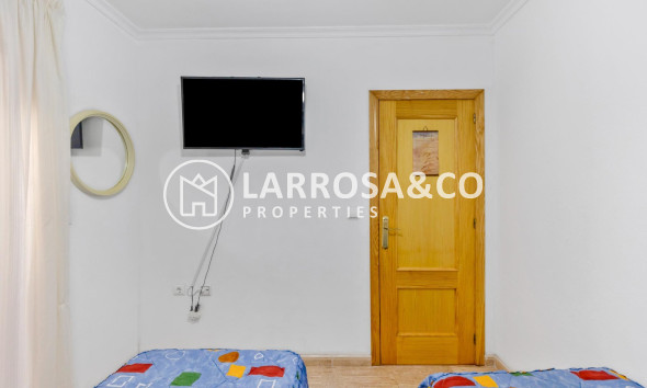 Resale - Apartment - Torrevieja - torrevieja