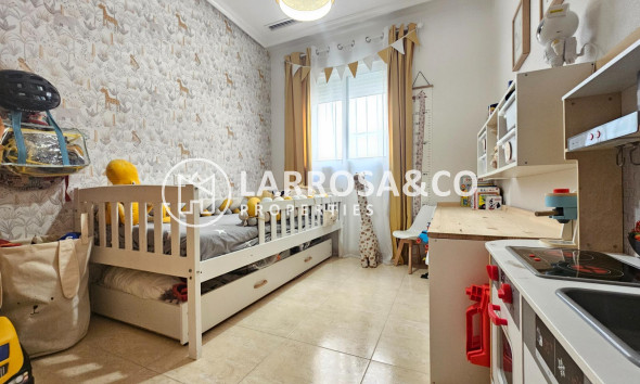Reventa - Apartamento - Torrevieja - Playa del cura