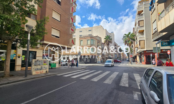 Reventa - Apartamento - Torrevieja - Playa del cura