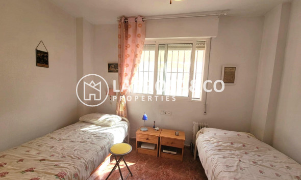 Resale - Semi-detached house - Orihuela costa - Playa Flamenca