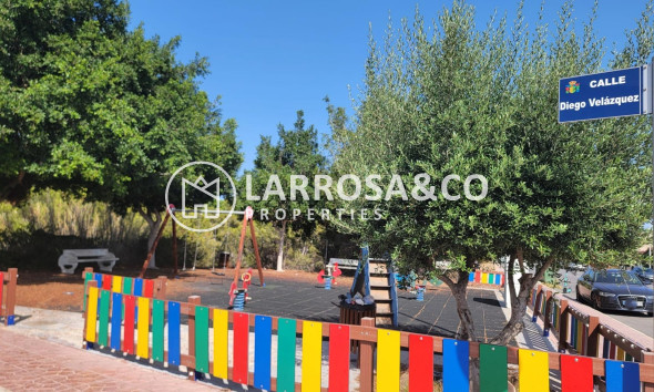 Resale - Semi-detached house - Orihuela costa - Playa Flamenca