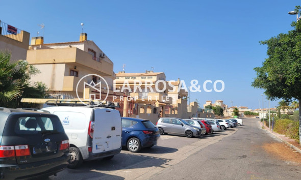 Resale - Semi-detached house - Orihuela costa - Playa Flamenca
