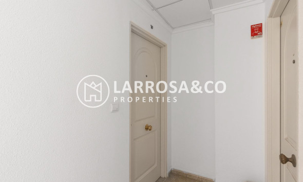 Resale - Apartment - Torrevieja - Centro