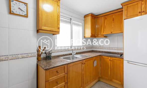 Resale - Apartment - Torrevieja - Centro