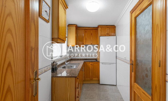 Resale - Apartment - Torrevieja - Centro