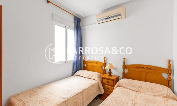 Resale - Apartment - Torrevieja - Centro