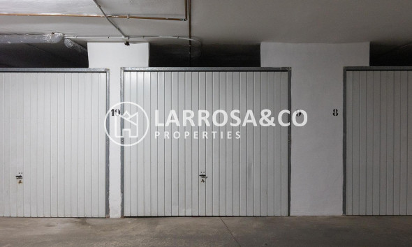 Resale - Apartment - Torrevieja - Centro