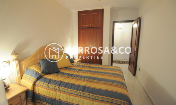 Resale - Apartment - Torrevieja - Centro