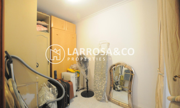 Resale - Apartment - Torrevieja - Centro