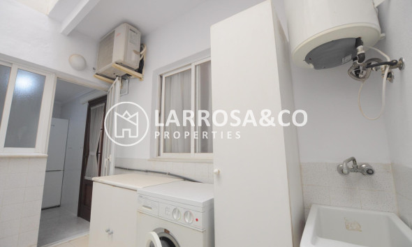 Resale - Apartment - Torrevieja - Centro