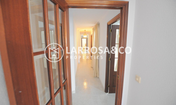Resale - Apartment - Torrevieja - Centro