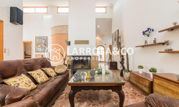 Resale - Detached House/Villa - Elche - Corte Ingles