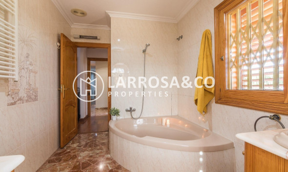 Resale - Detached House/Villa - Elche - Corte Ingles