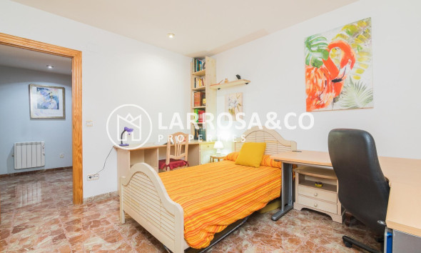 Resale - Detached House/Villa - Elche - Corte Ingles