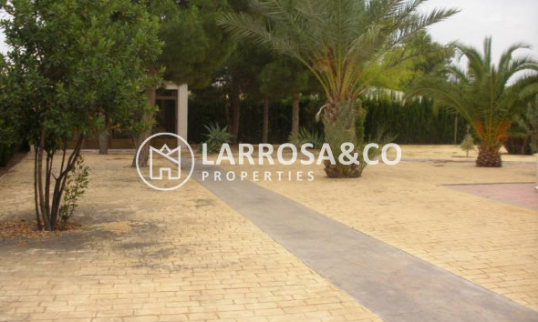 Resale - Detached House/Villa - Elche - Corte Ingles