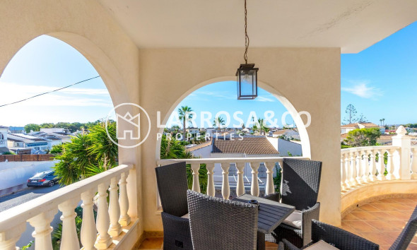 A Vendre - Villa - Torrevieja - La Siesta - El Salado - Torreta