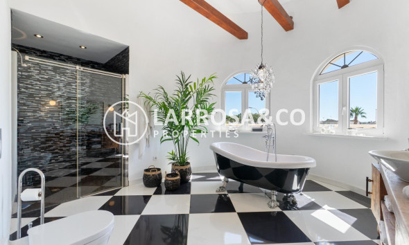 A Vendre - Villa - Torrevieja - La Siesta - El Salado - Torreta