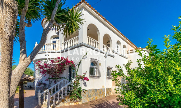 A Vendre - Villa - Torrevieja - La Siesta - El Salado - Torreta