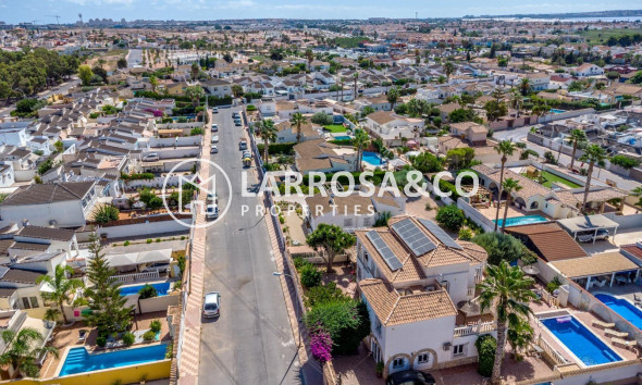 A Vendre - Villa - Torrevieja - La Siesta - El Salado - Torreta